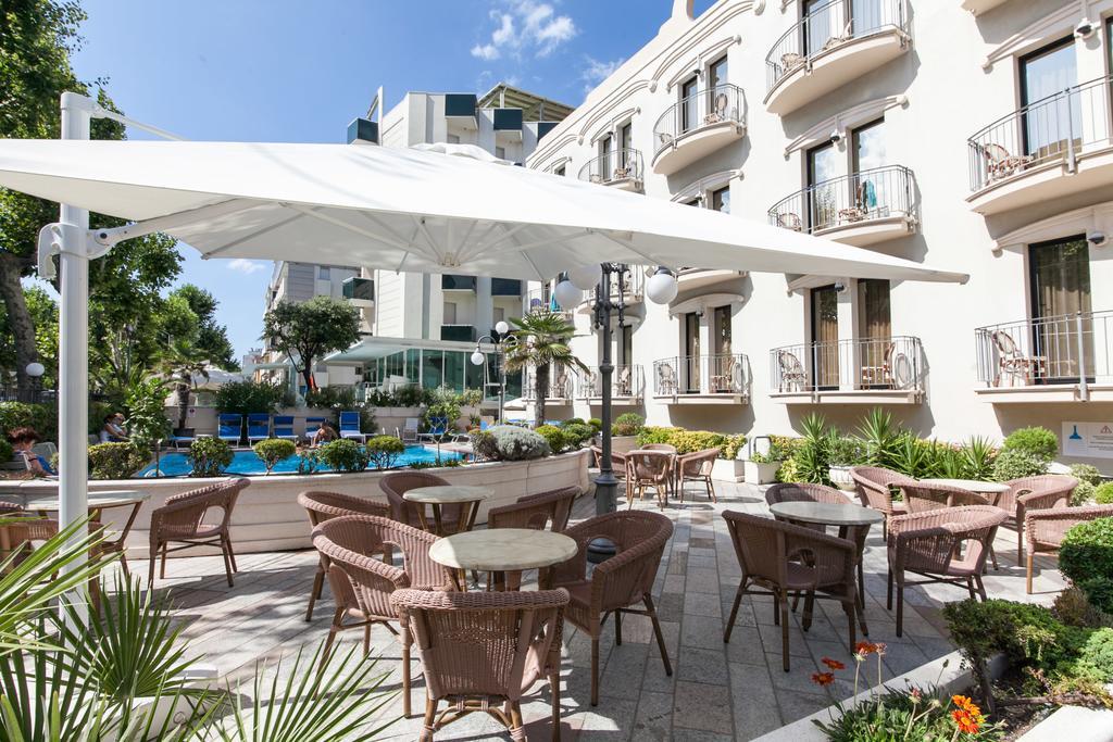 Hotel Ambassador 4*