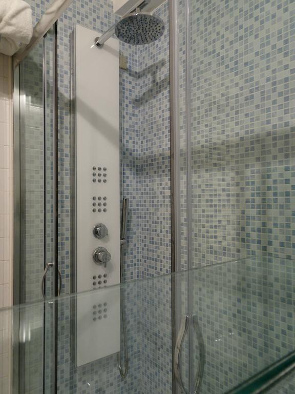 Ambassador Hotel 4*