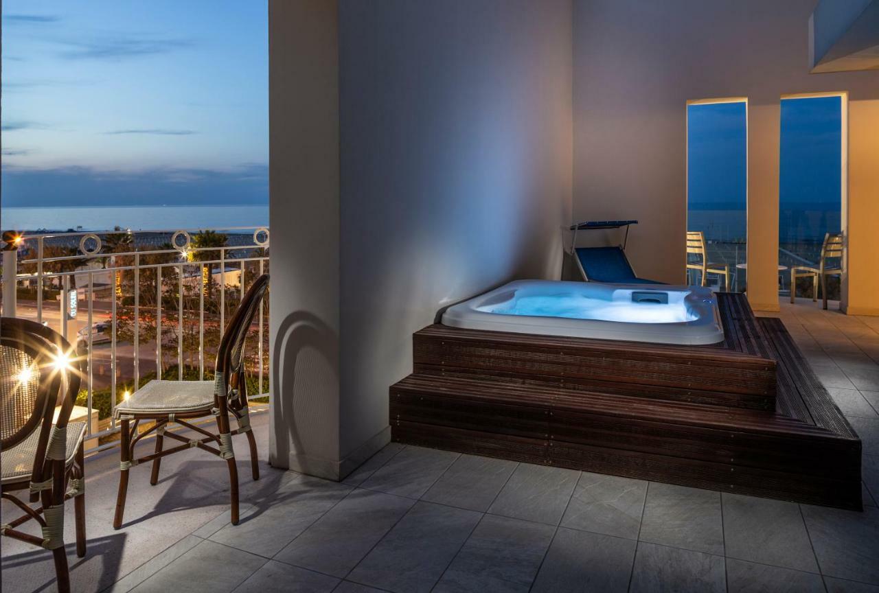 Hotel Ambassador 4*
