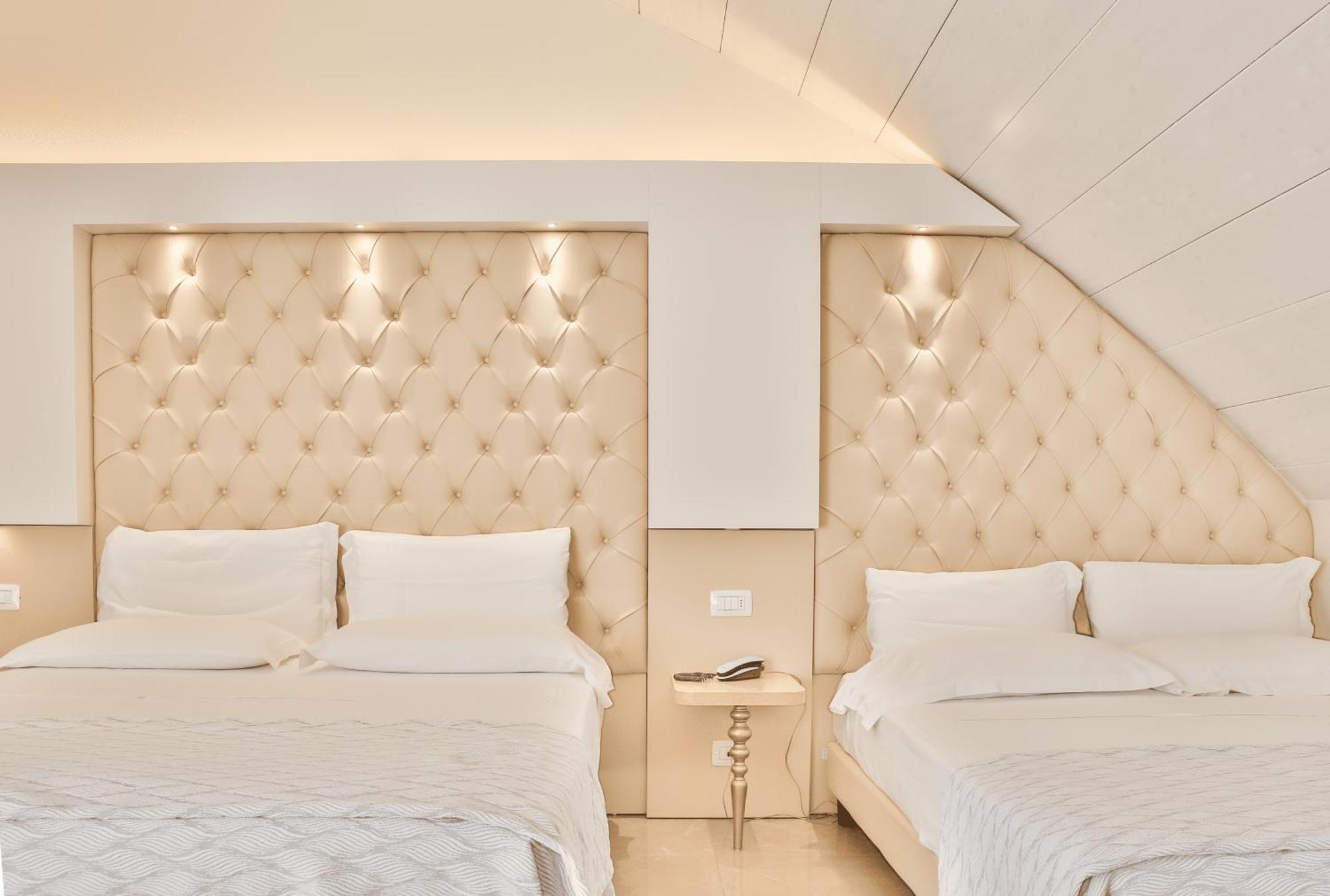Ambassador Hotel 4*