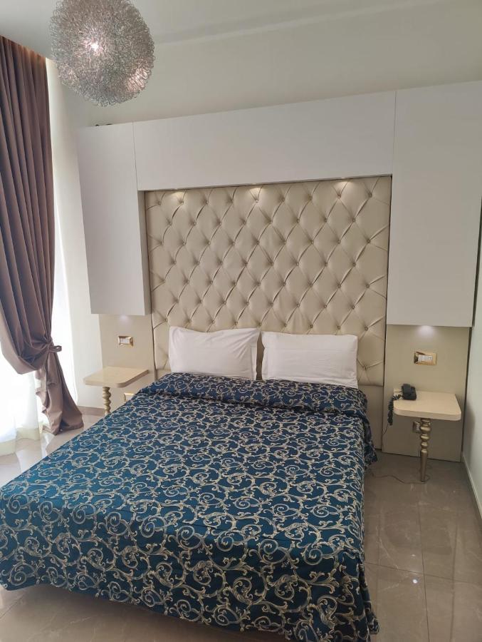 Ambassador Hotel 4*